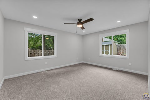 Tiny photo for 1508 SW Ward Pkwy, Topeka, KS 66604 (MLS # 245332)