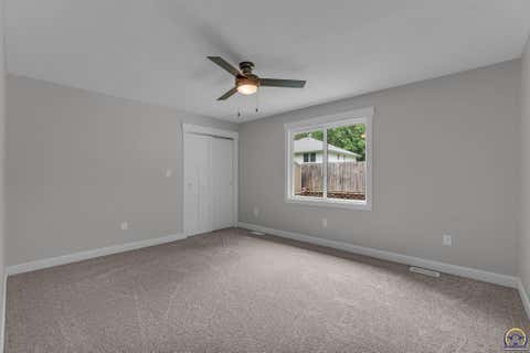 Tiny photo for 1508 SW Ward Pkwy, Topeka, KS 66604 (MLS # 245332)