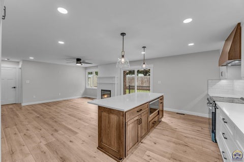 Tiny photo for 1508 SW Ward Pkwy, Topeka, KS 66604 (MLS # 245332)