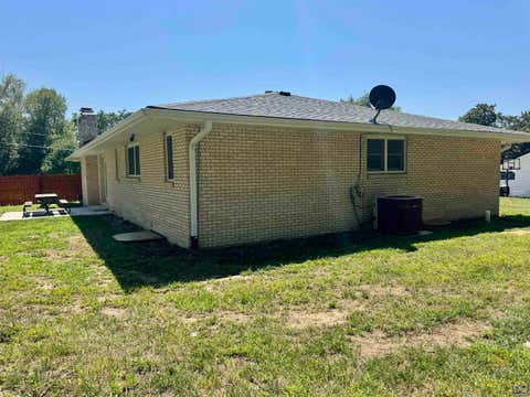 Tiny photo for 506 Atchison St, Oskaloosa, KS 66066 (MLS # 245859)