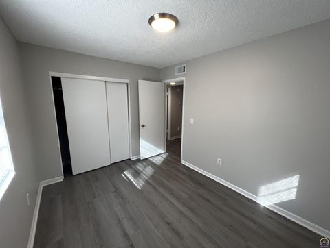 Tiny photo for 12091211 Yuma St, Manhattan, KS 66502 (MLS # 243772)