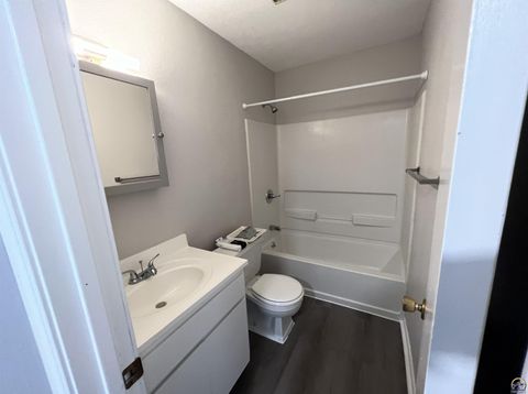Tiny photo for 12091211 Yuma St, Manhattan, KS 66502 (MLS # 243772)