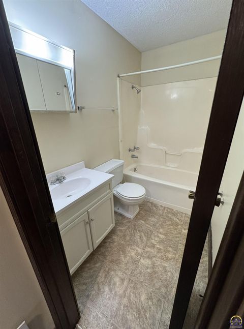 Tiny photo for 12091211 Yuma St, Manhattan, KS 66502 (MLS # 243772)
