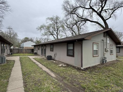 Tiny photo for 12091211 Yuma St, Manhattan, KS 66502 (MLS # 243772)