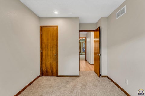 Tiny photo for 2261 SW Westport Pl, Topeka, KS 66614 (MLS # 245633)