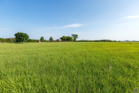 Tiny photo for 1786 Road E5, Emporia, KS 66801 (MLS # 245812)