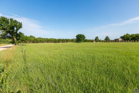 Tiny photo for 1786 Road E5, Emporia, KS 66801 (MLS # 245812)