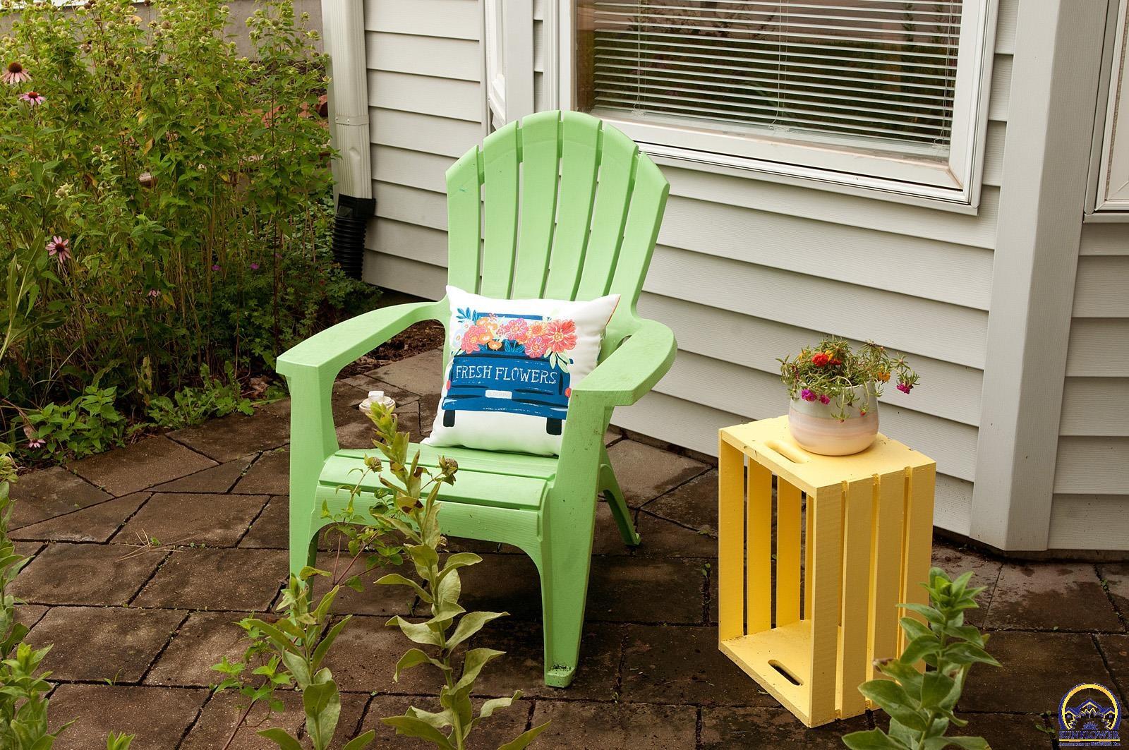 Topeka, Kansas 66605, United States, 2 Bedrooms Bedrooms, ,1 BathroomBathrooms,Residential,Active,179806