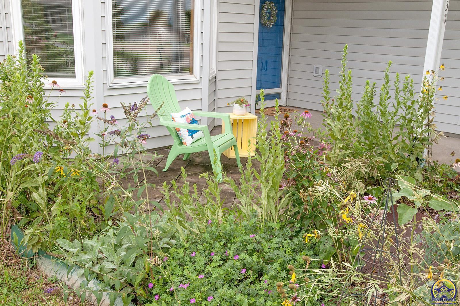 Topeka, Kansas 66605, United States, 2 Bedrooms Bedrooms, ,1 BathroomBathrooms,Residential,Active,179806