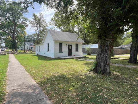 Tiny photo for 302 S Exchange St, Emporia, KS 66801 (MLS # 246126)