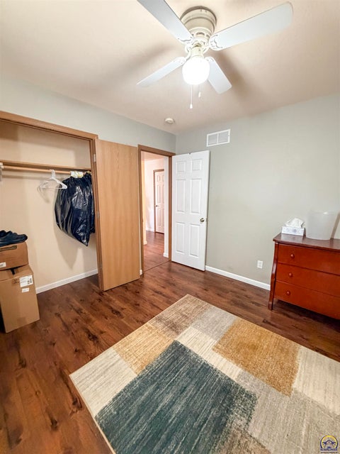 Tiny photo for 2101 SE Peace Ct, Topeka, KS 66605 (MLS # 246443)