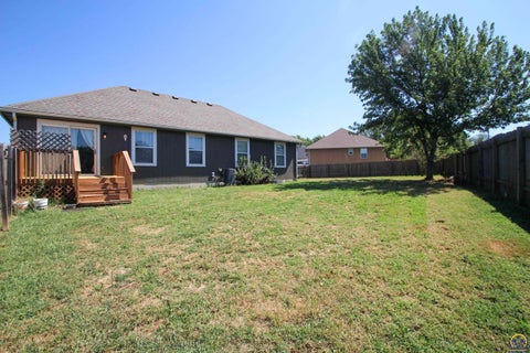 Tiny photo for 2101 SE Peace Ct, Topeka, KS 66605 (MLS # 246443)