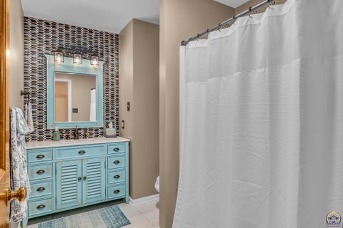 Tiny photo for 10047 SW 101st St, Auburn, KS 66402 (MLS # 246453)