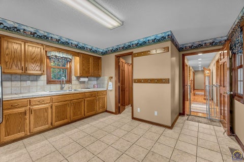 Tiny photo for 10047 SW 101st St, Auburn, KS 66402 (MLS # 246453)