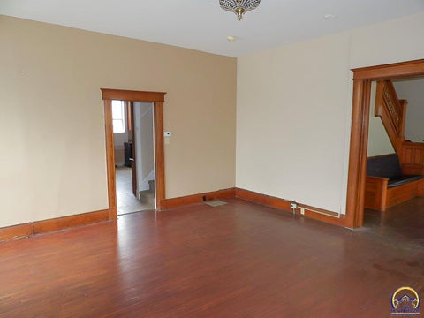 Tiny photo for 415 W Walnut St, Junction City, KS 66441 (MLS # 246895)