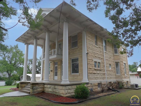 Tiny photo for 415 W Walnut St, Junction City, KS 66441 (MLS # 246895)