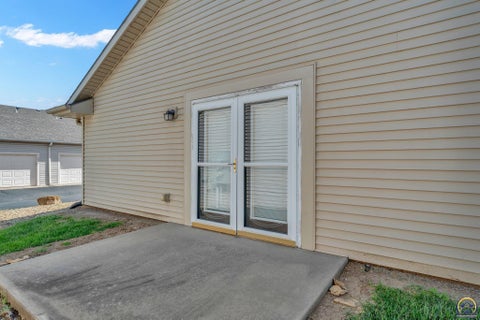 Tiny photo for 5504 SW Cantabella St, Topeka, KS 66614 (MLS # 244509)