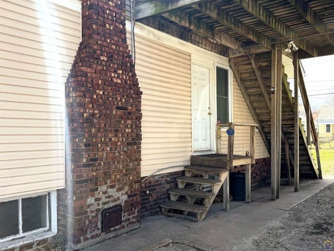 Tiny photo for 615 SW High Ave, Topeka, KS 66606 (MLS # 243565)