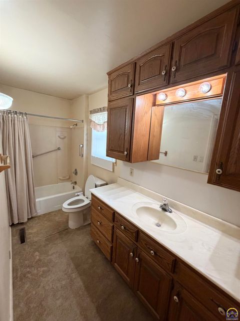 Tiny photo for 2910 21st St, Topeka, KS 66617 (MLS # 243615)