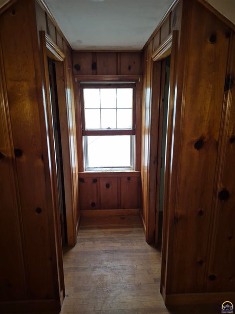 Tiny photo for 2321 SE Maryland Ave, Topeka, KS 66605 (MLS # 246352)
