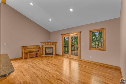 Tiny photo for 1106 SW Red Oaks Ct, Topeka, KS 66615 (MLS # 245405)