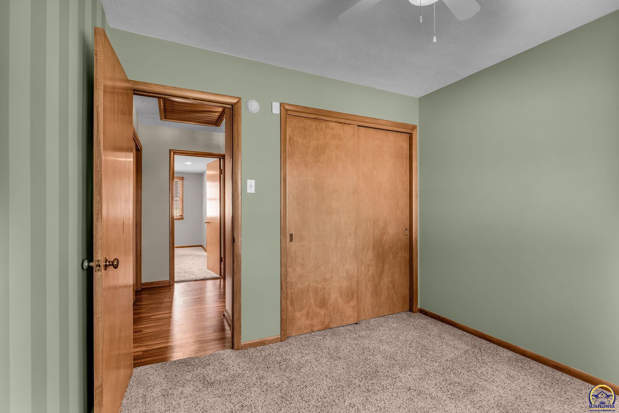 Topeka, Kansas 66611, United States, 5 Bedrooms Bedrooms, ,3 BathroomsBathrooms,Residential,Active,213496