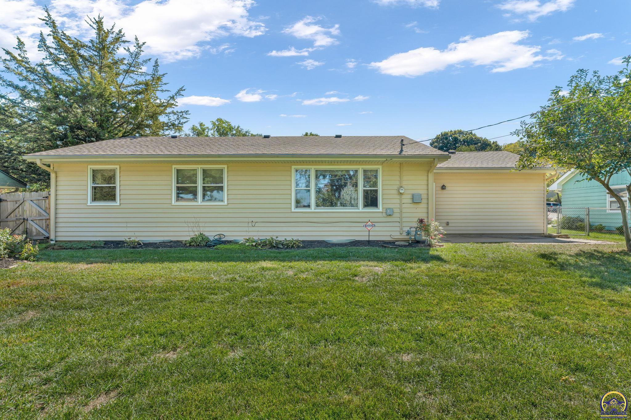 Topeka, Kansas 66611, United States, 5 Bedrooms Bedrooms, ,3 BathroomsBathrooms,Residential,Active,213496