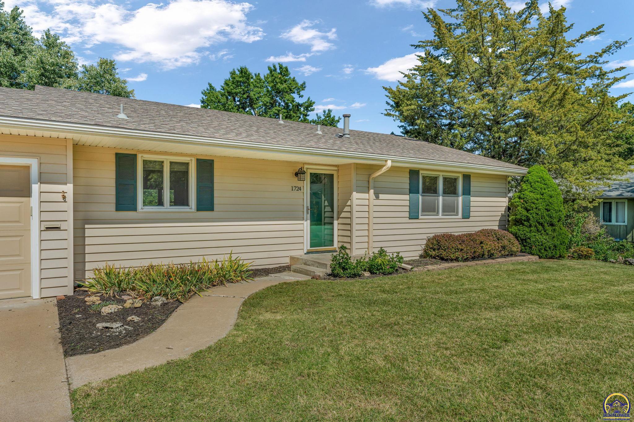 Topeka, Kansas 66611, United States, 5 Bedrooms Bedrooms, ,3 BathroomsBathrooms,Residential,Active,213496