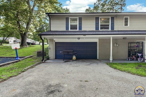 Tiny photo for 618 SW Crest Dr, Topeka, KS 66606 (MLS # 245599)