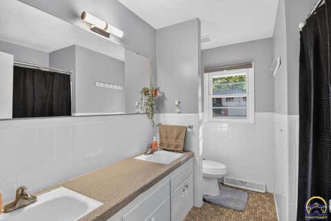 Tiny photo for 618 SW Crest Dr, Topeka, KS 66606 (MLS # 245599)