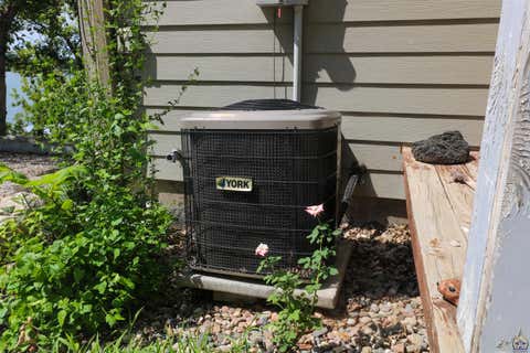 Tiny photo for 175 S Kahola Rd, Council Grove, KS 66846 (MLS # 245828)