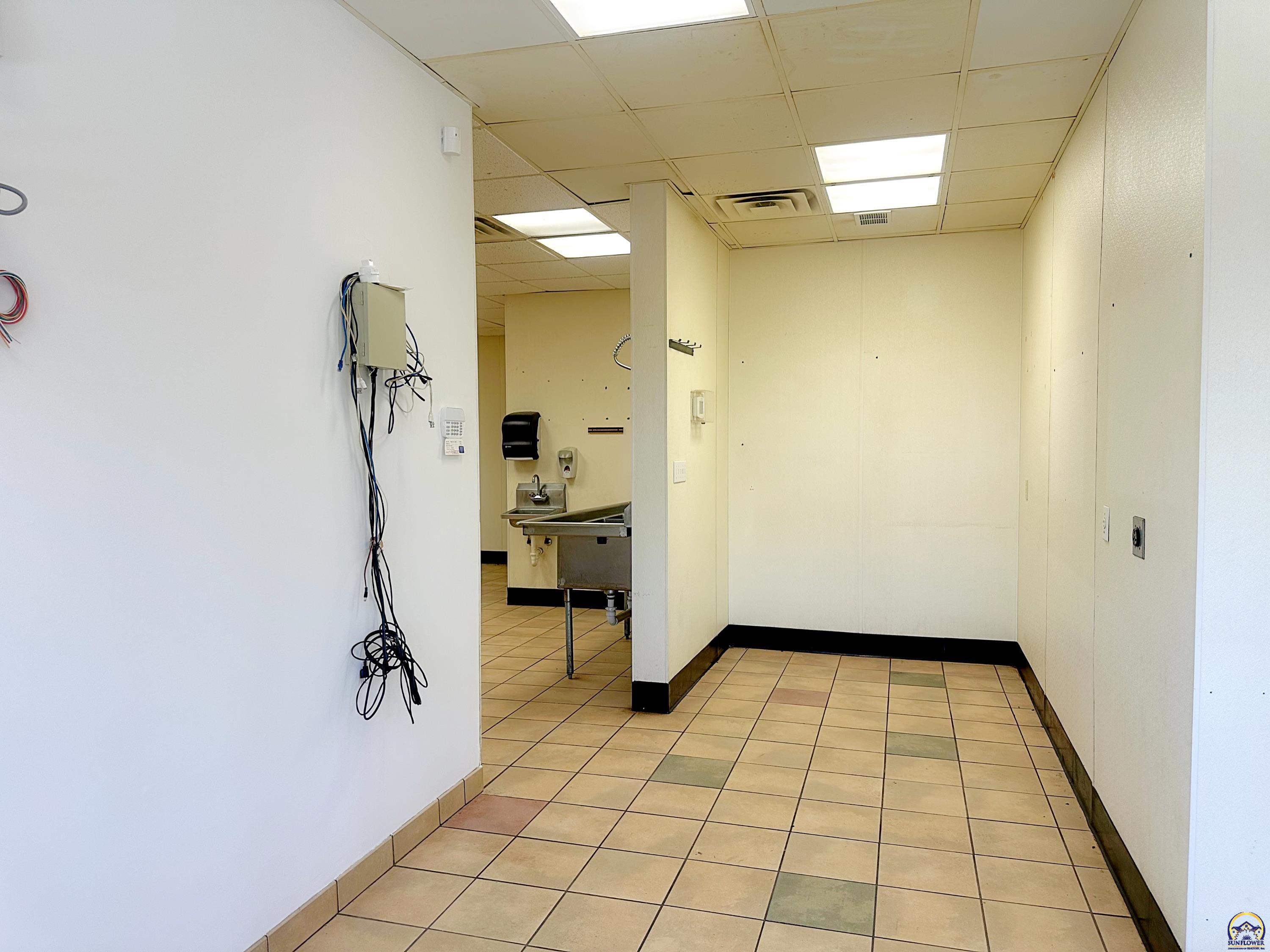 Topeka, Kansas 66619, United States, ,Commercial,Active,114471