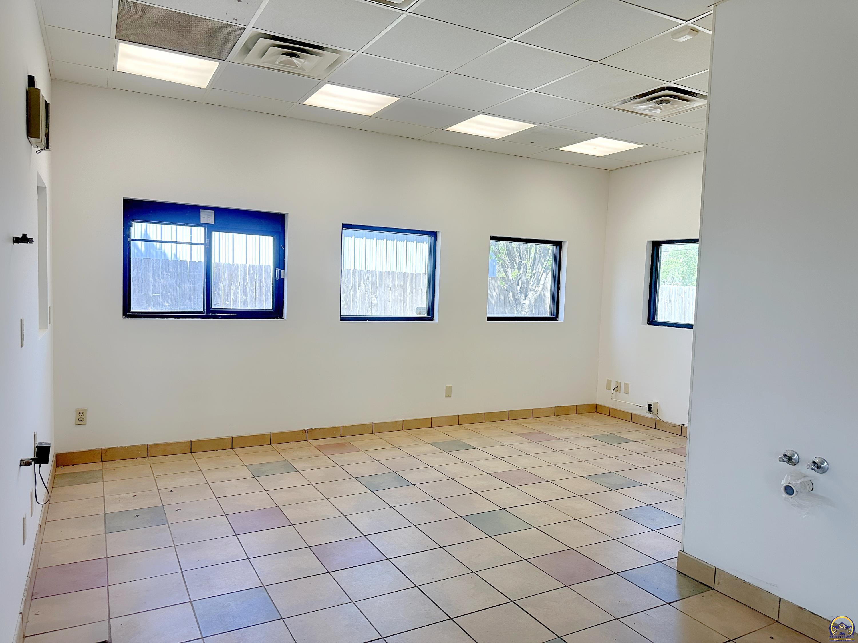 Topeka, Kansas 66619, United States, ,Commercial,Active,114471