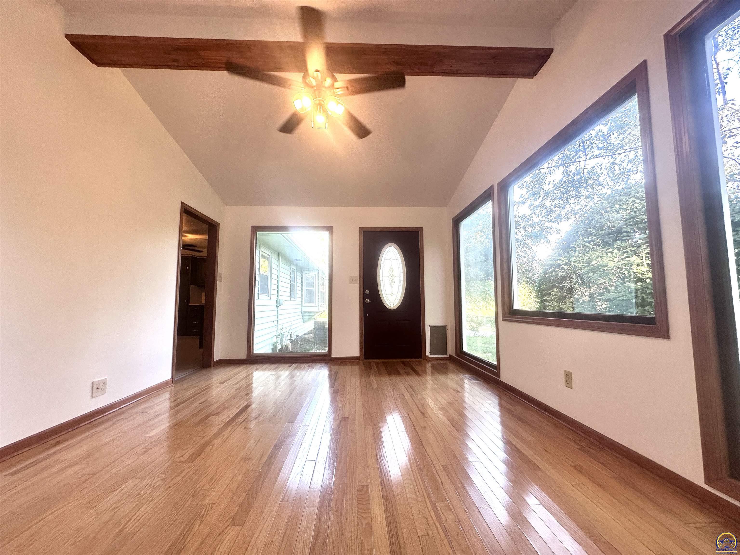 Topeka, Kansas 66618, United States, 2 Bedrooms Bedrooms, ,1 BathroomBathrooms,Residential,Active,214642