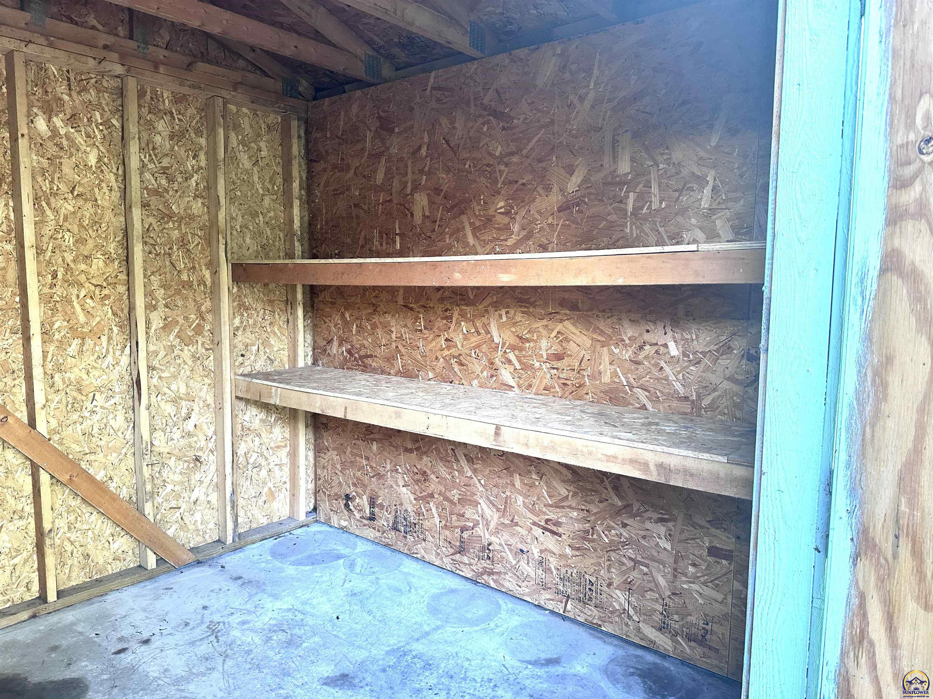 Topeka, Kansas 66618, United States, 2 Bedrooms Bedrooms, ,1 BathroomBathrooms,Residential,Active,214642