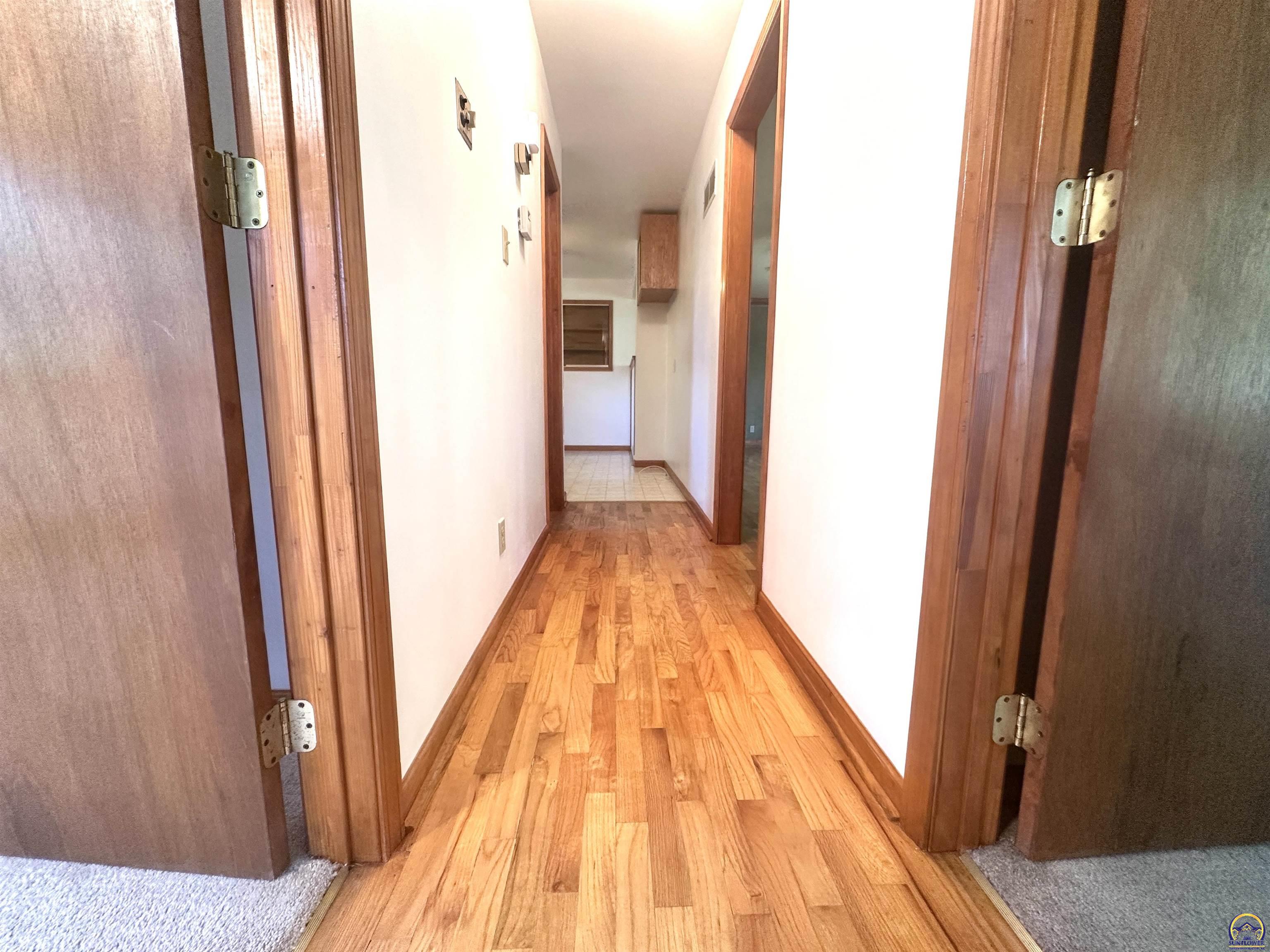 Topeka, Kansas 66618, United States, 2 Bedrooms Bedrooms, ,1 BathroomBathrooms,Residential,Active,214642