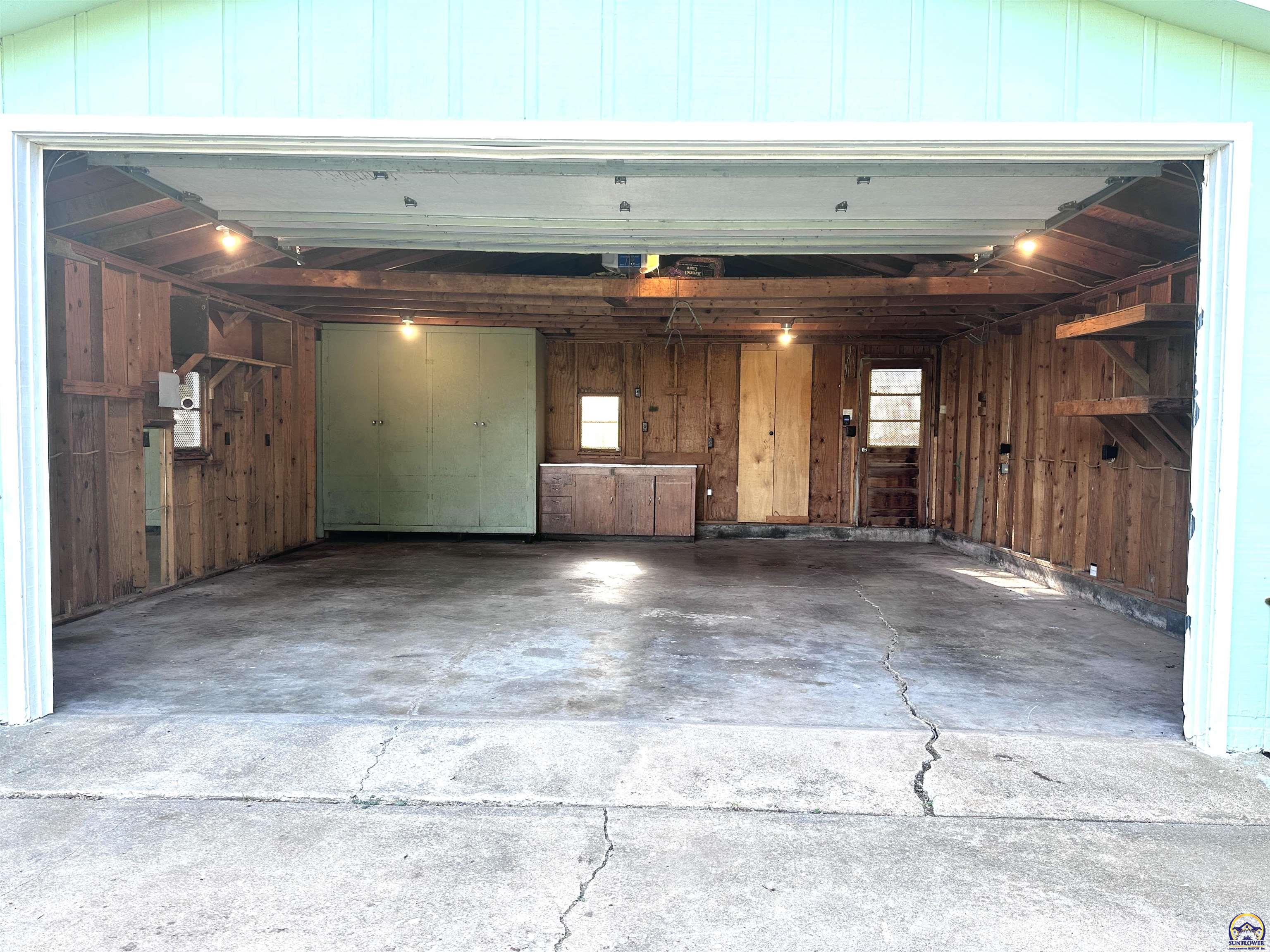 Topeka, Kansas 66618, United States, 2 Bedrooms Bedrooms, ,1 BathroomBathrooms,Residential,Active,214642