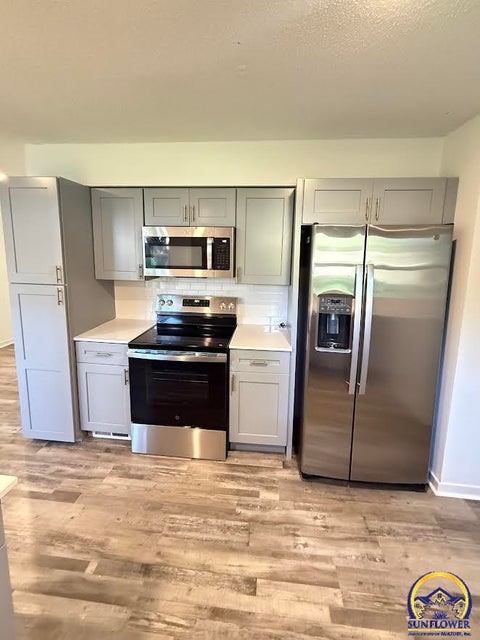 Tiny photo for 150 N Main St, Rossville, KS 66533 (MLS # 246190)