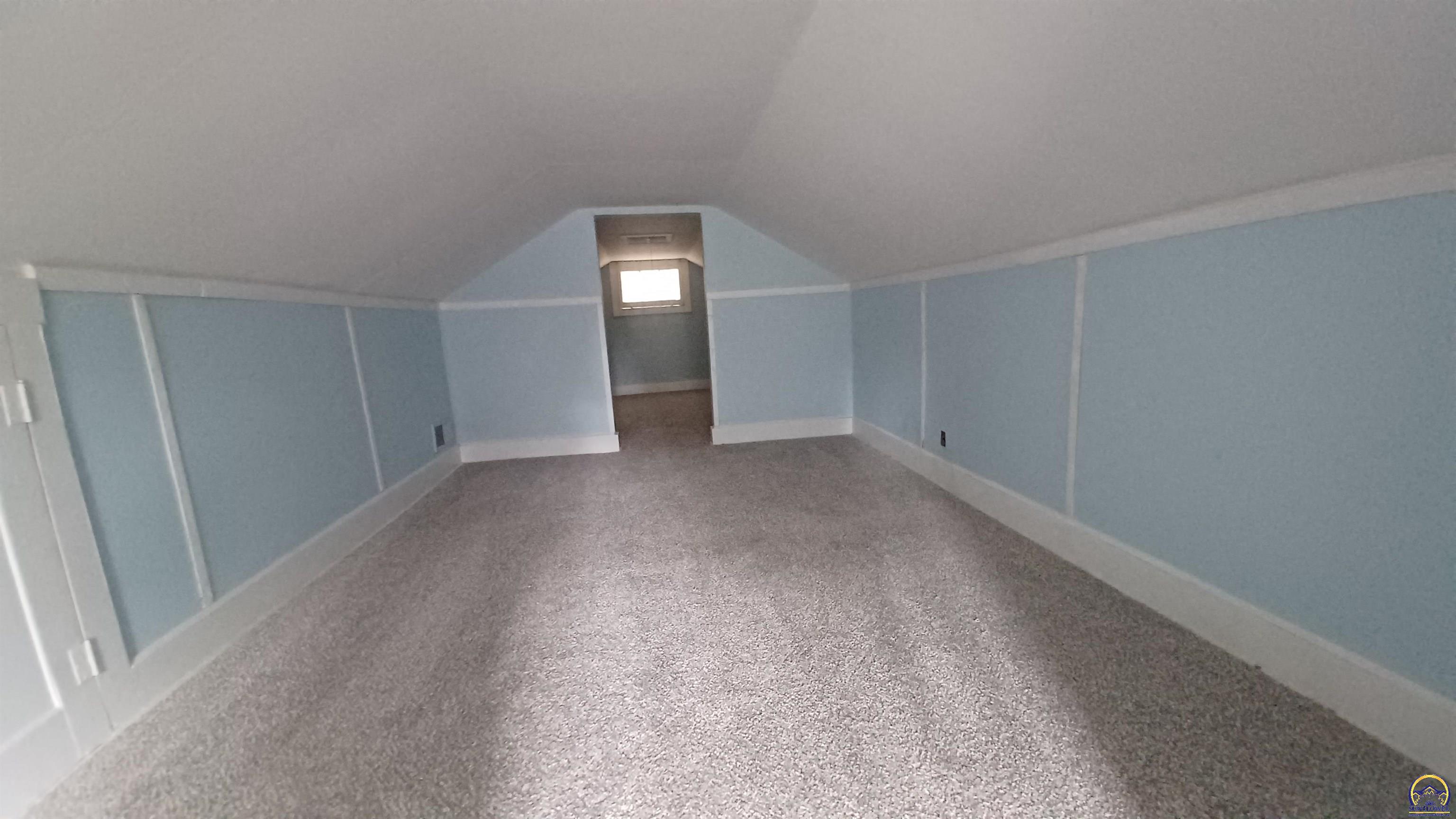 Topeka, Kansas 66616, United States, 3 Bedrooms Bedrooms, ,1 BathroomBathrooms,Residential,Pending,49847