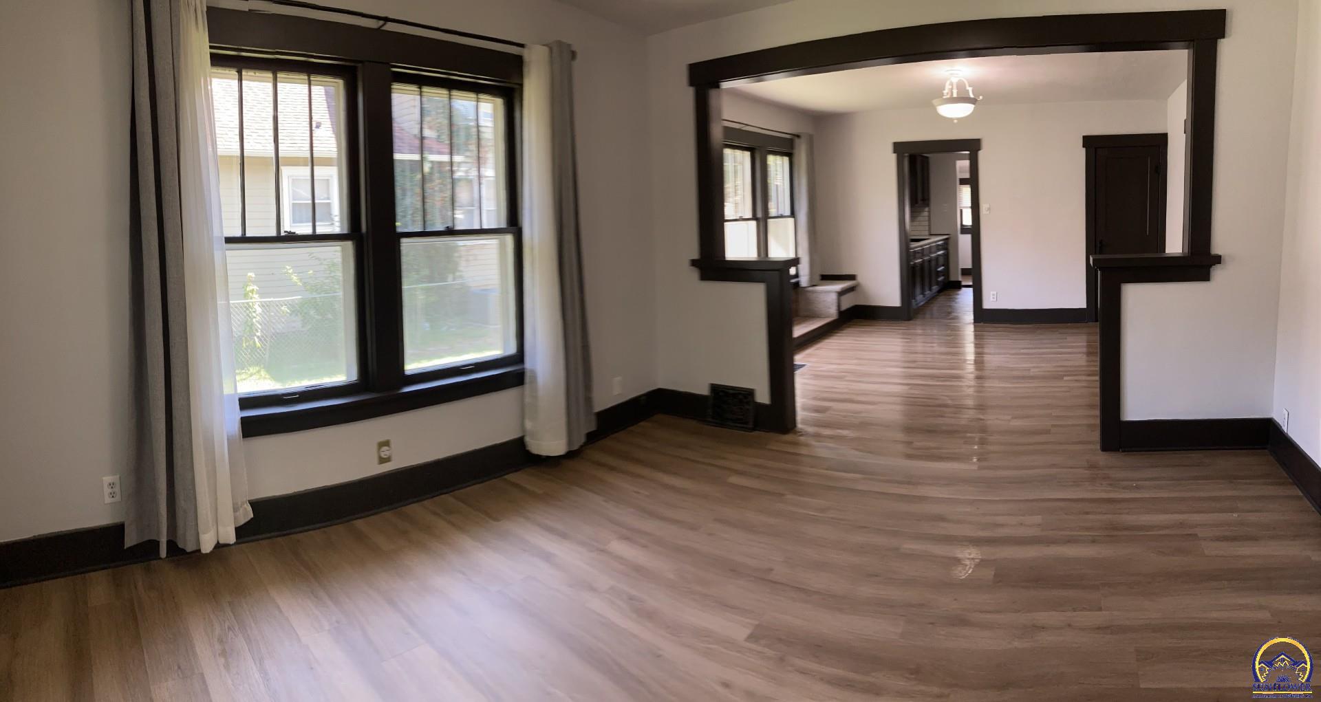 Topeka, Kansas 66616, United States, 3 Bedrooms Bedrooms, ,1 BathroomBathrooms,Residential,Pending,49847