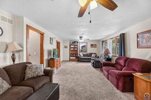 Tiny photo for 9120 W 269th St, Osage City, KS 66523 (MLS # 246846)