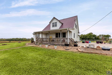 Tiny photo for 9120 W 269th St, Osage City, KS 66523 (MLS # 246846)