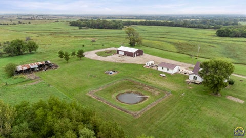 Tiny photo for 9120 W 269th St, Osage City, KS 66523 (MLS # 246846)