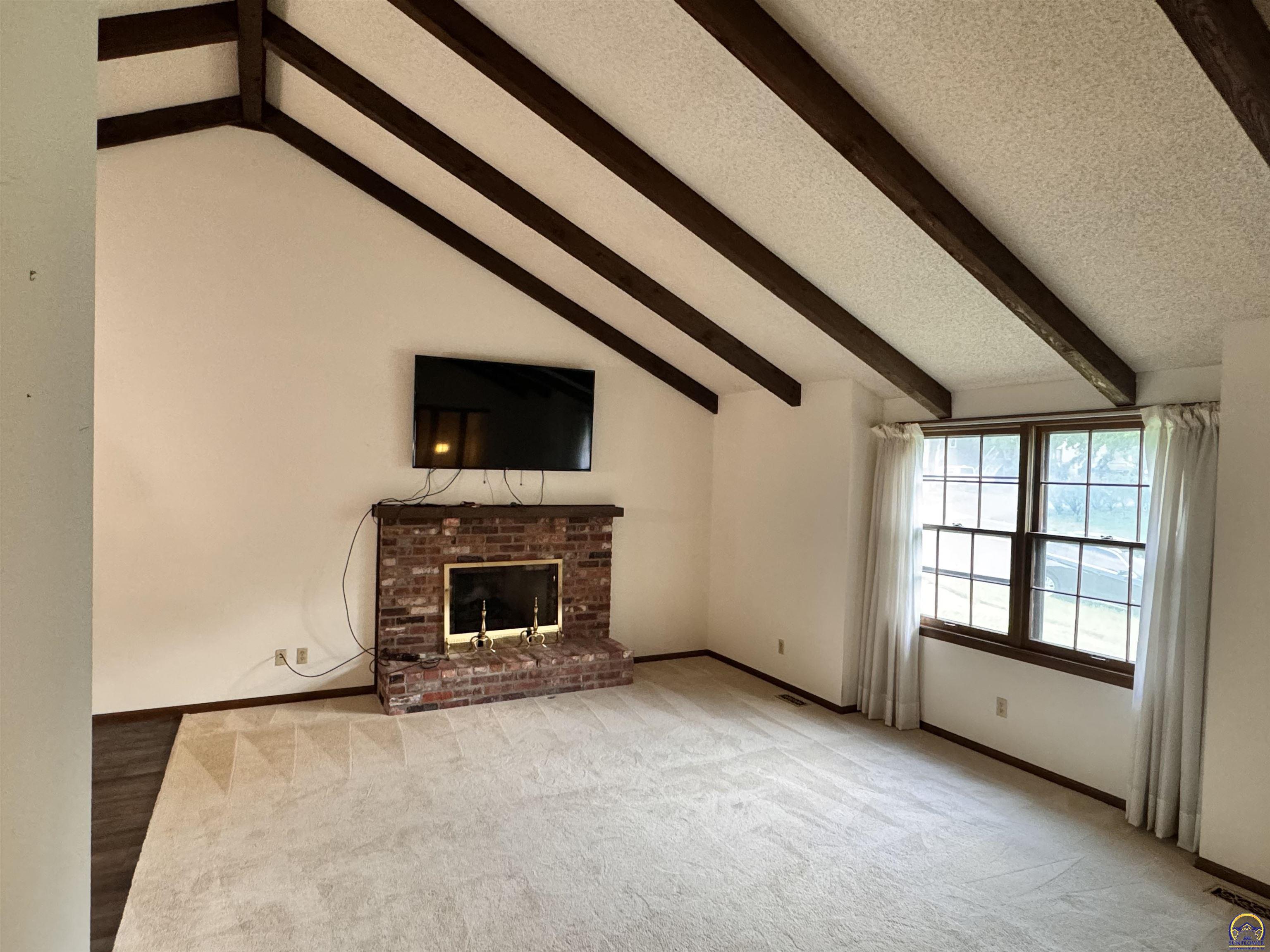 Topeka, Kansas 66614, United States, 3 Bedrooms Bedrooms, ,3 BathroomsBathrooms,Residential,Pending,47493