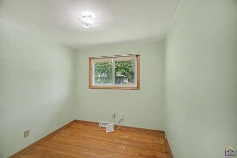 Tiny photo for 3336 N 79th St #7904 Parkview Ave. K, Kansas City, KS 66109 (MLS # 246062)