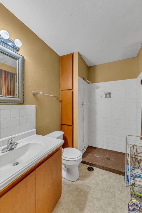 Tiny photo for 2018 SW Fairlawn Rd, Topeka, KS 66604 (MLS # 246152)