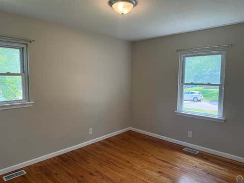 Tiny photo for 3504 SE 9th St, Topeka, KS 66607 (MLS # 245892)