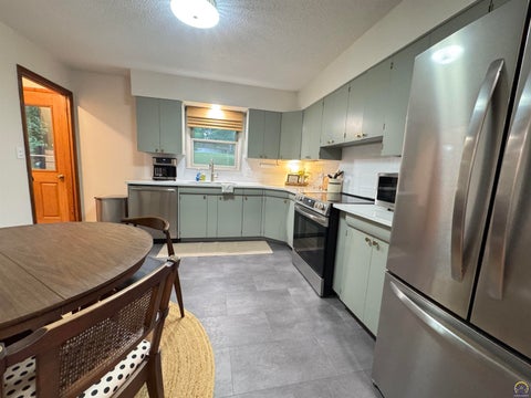 Tiny photo for 1951 Briarcliff Ln, Emporia, KS 66801 (MLS # 246950)
