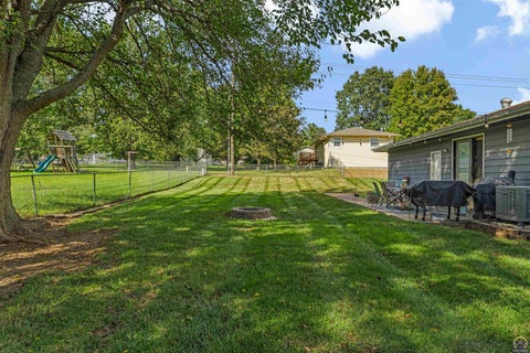 Tiny photo for 5001 NW Kendall Dr, Topeka, KS 66618 (MLS # 246324)