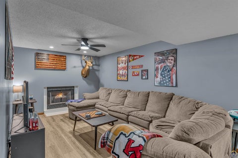 Tiny photo for 5001 NW Kendall Dr, Topeka, KS 66618 (MLS # 246324)